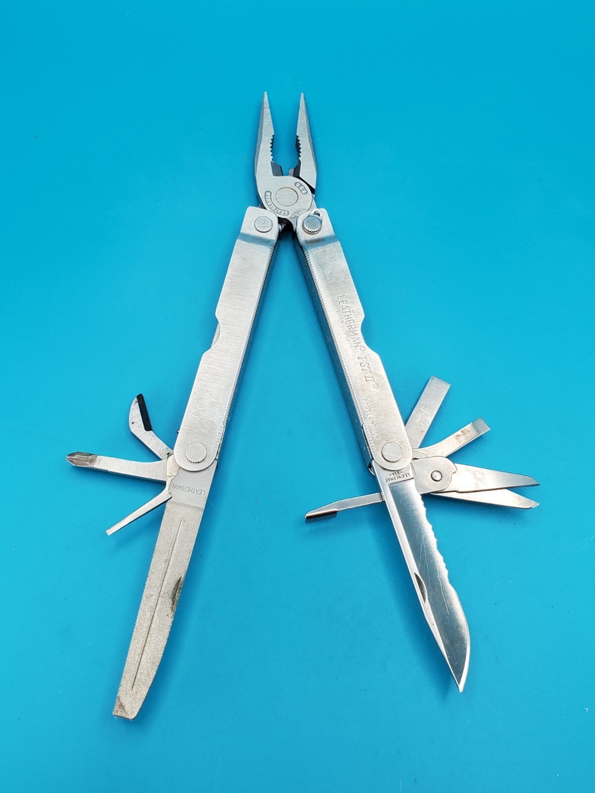 Leatherman PST 2 Multi Tool! 05/01 date stamp! Fast Shipping!