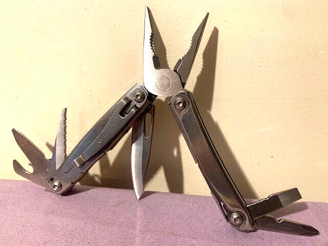 Leatherman Bolster Stainless Steel Multi-Tool With Pliers & Other Tools – Great