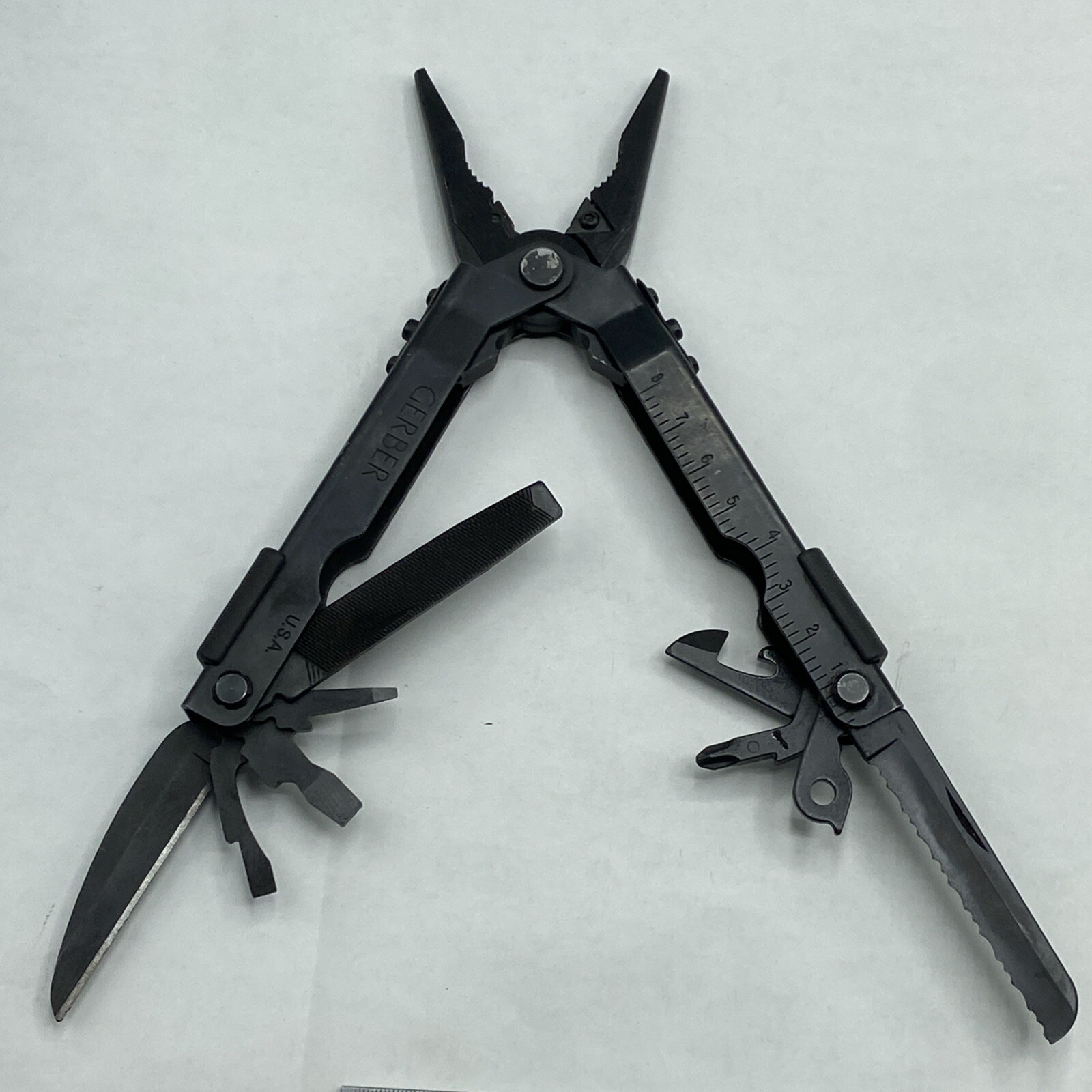 Gerber MP 600, Carbide Cutters, Needlenose – Black
