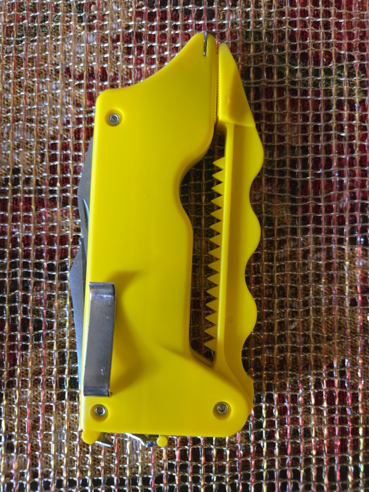 MULTI FISHING TOOL 10-IN-1 BY TARGET – NEW