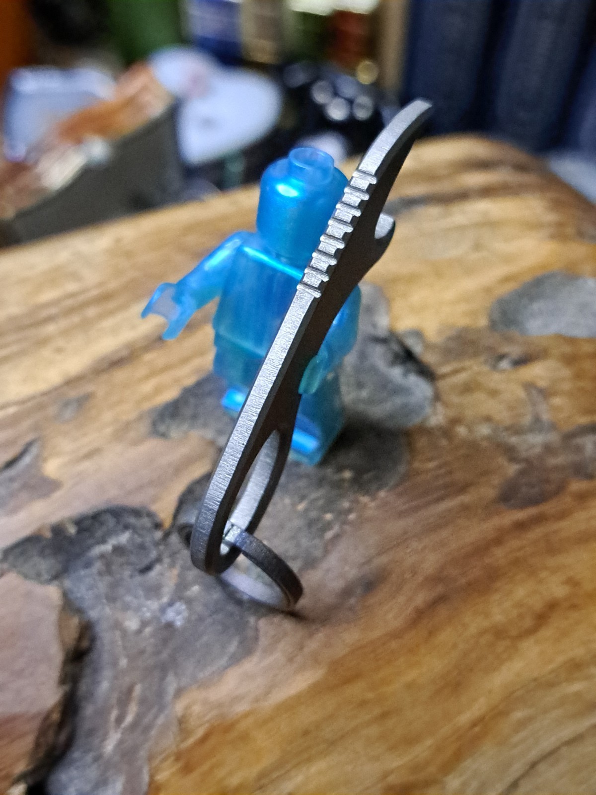MINIMALIST TITANIUM KEYCHAIN CLAW BOTTLE OPENER