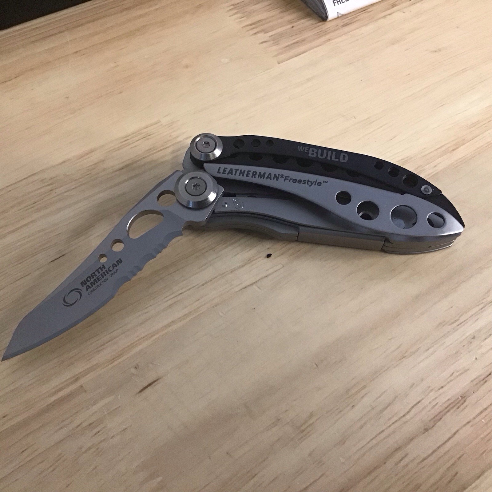 RARE Leatherman RETIRED FREESTYLE Multi-tool New Condition. Branded