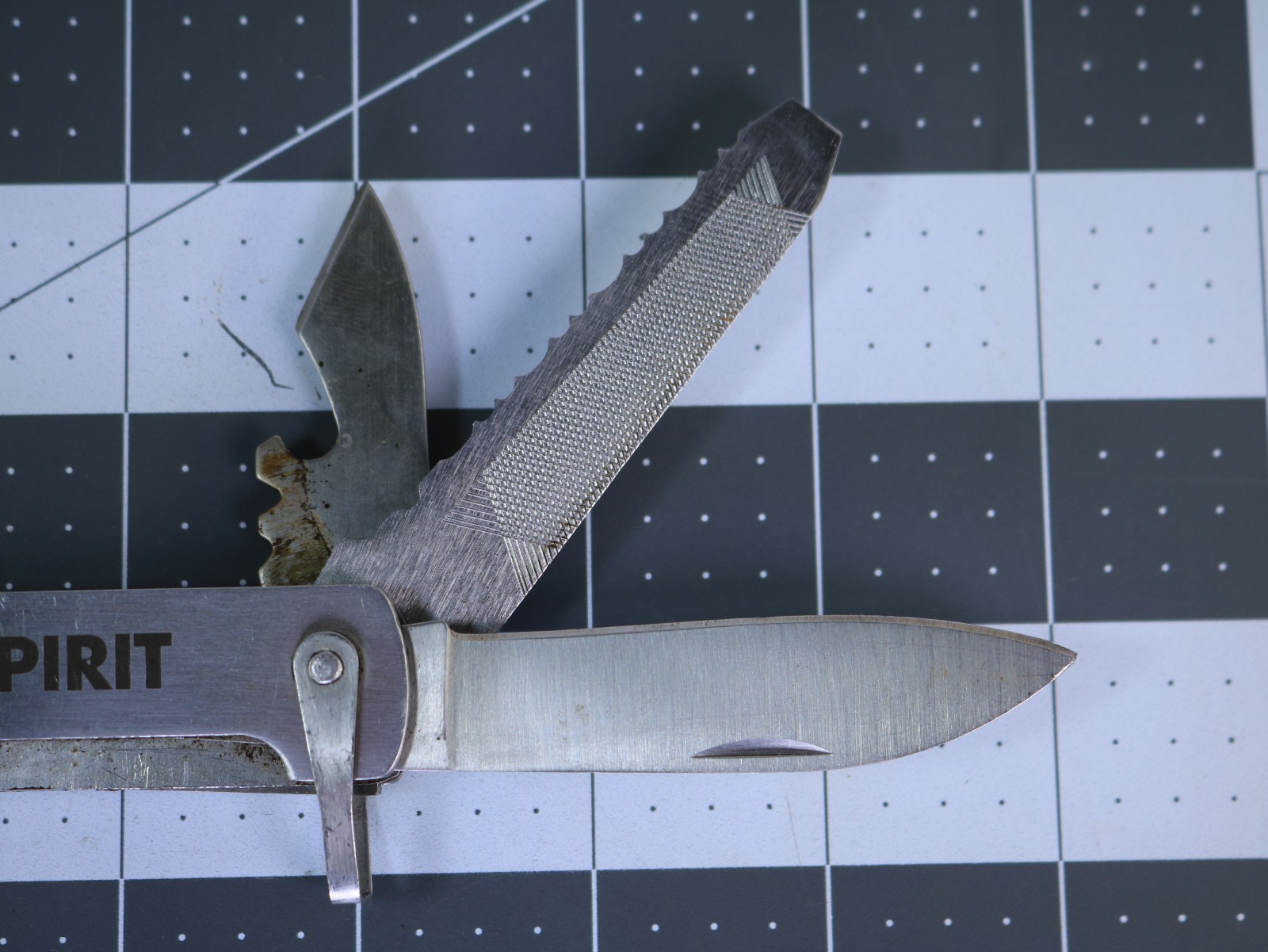 Valerus Spirit Multi-Tool Pliers Knife Saw Screwdriver File Camp Utility EDC !