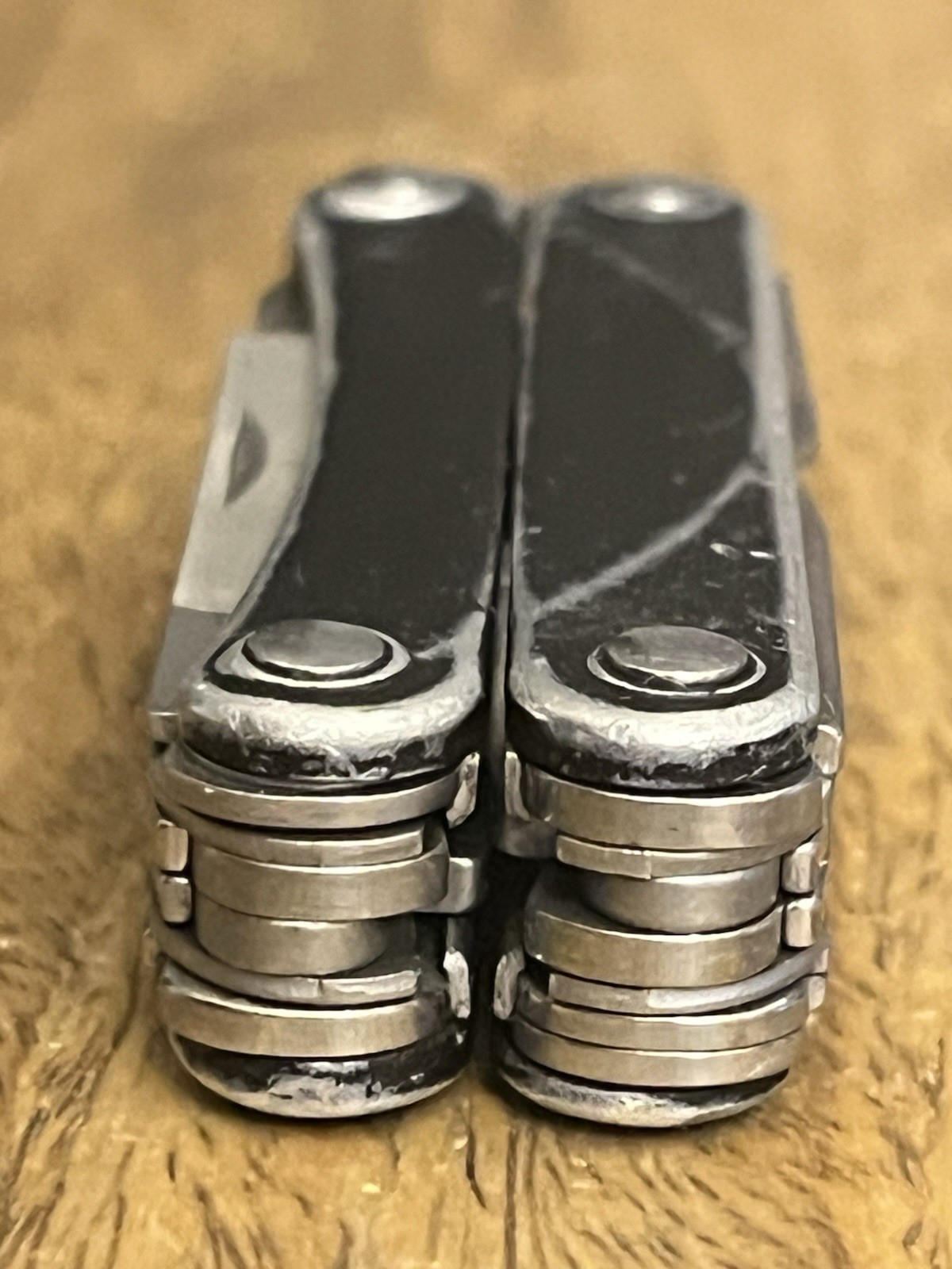 RETIRED Leatherman Squirt PS4 MultiTool Black DISCONTINUED