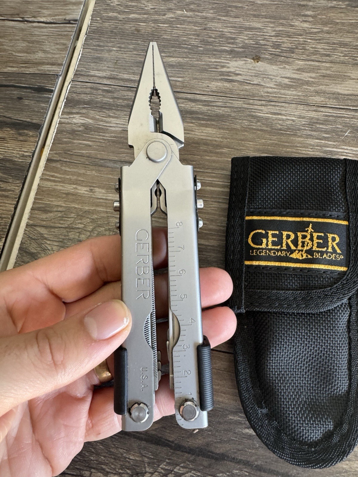 Gerber Multi Plier Multi Tool Pliers 12 In 1 6-5/8″ Opened MP600 Stainless Steel