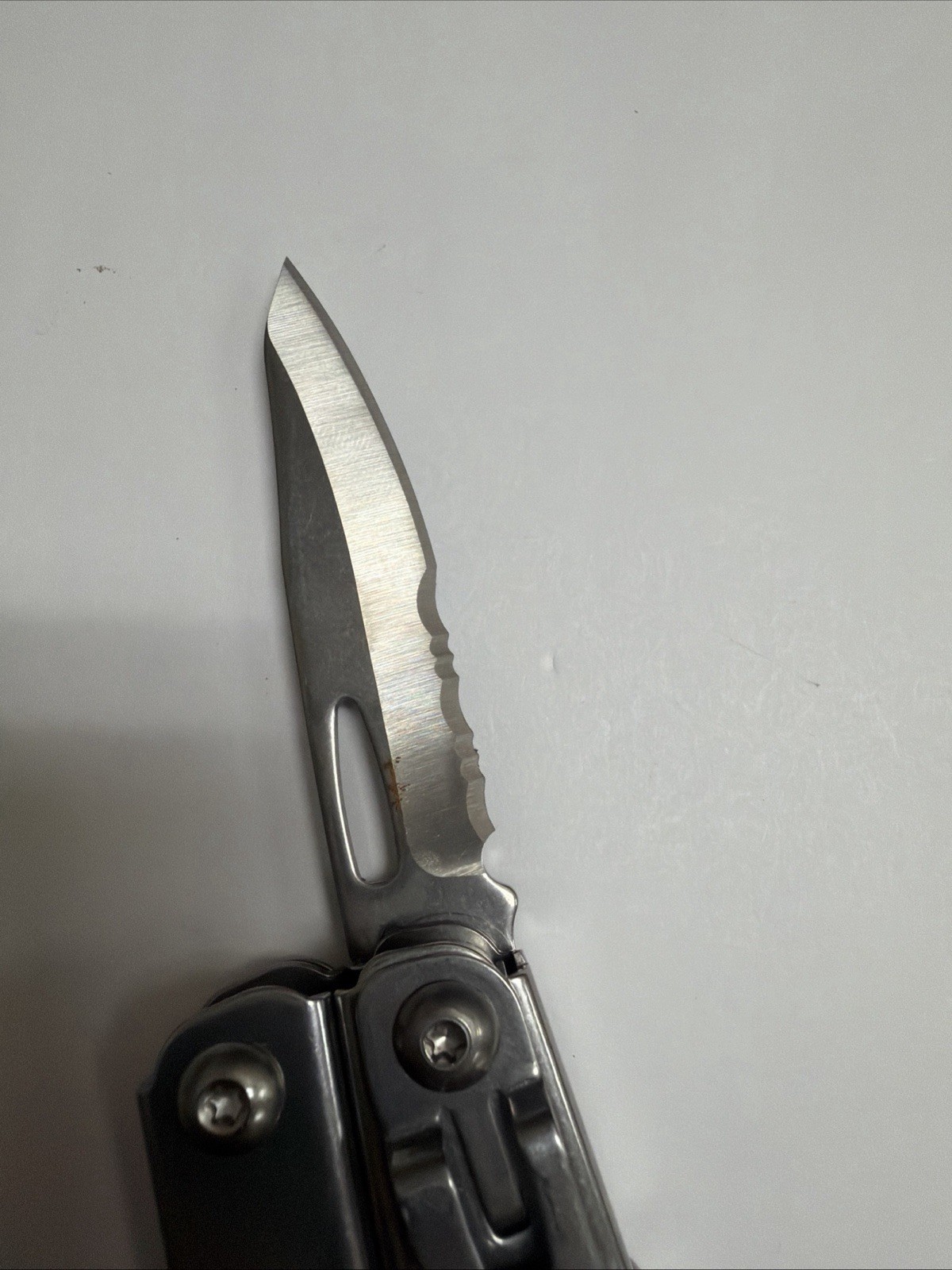 Leatherman Wingman 14 Tools Multi-Tool – Stainless Steel