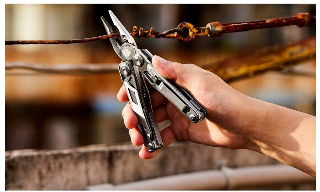 14 in 1 Multi Tool Kit Pliers Pocket Knife Folding Screwdriver Multi-functional