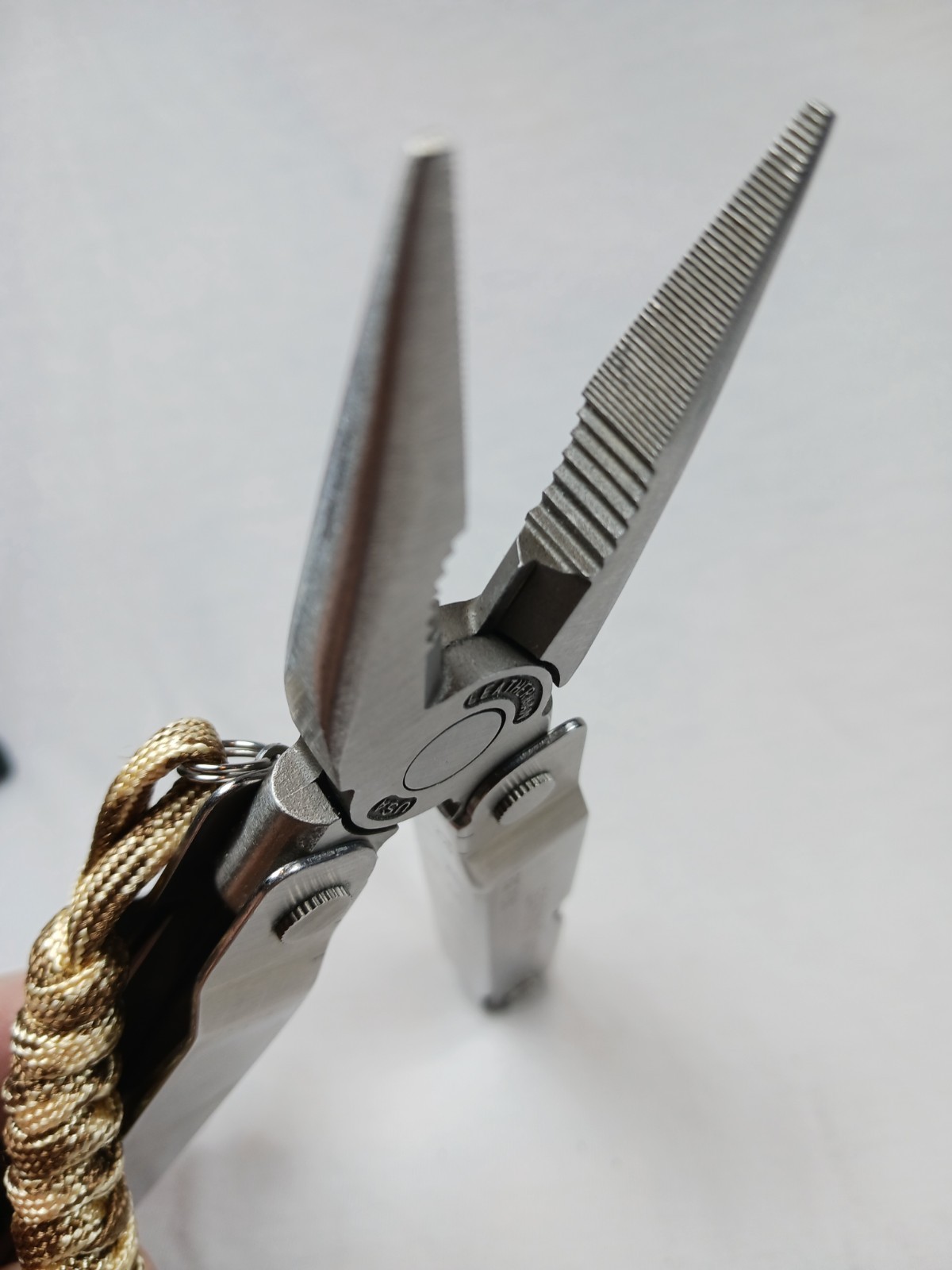Leatherman Super Tool 100L 12-in-1 Stainless Multi-Tool Part Serrated w/ Sheath