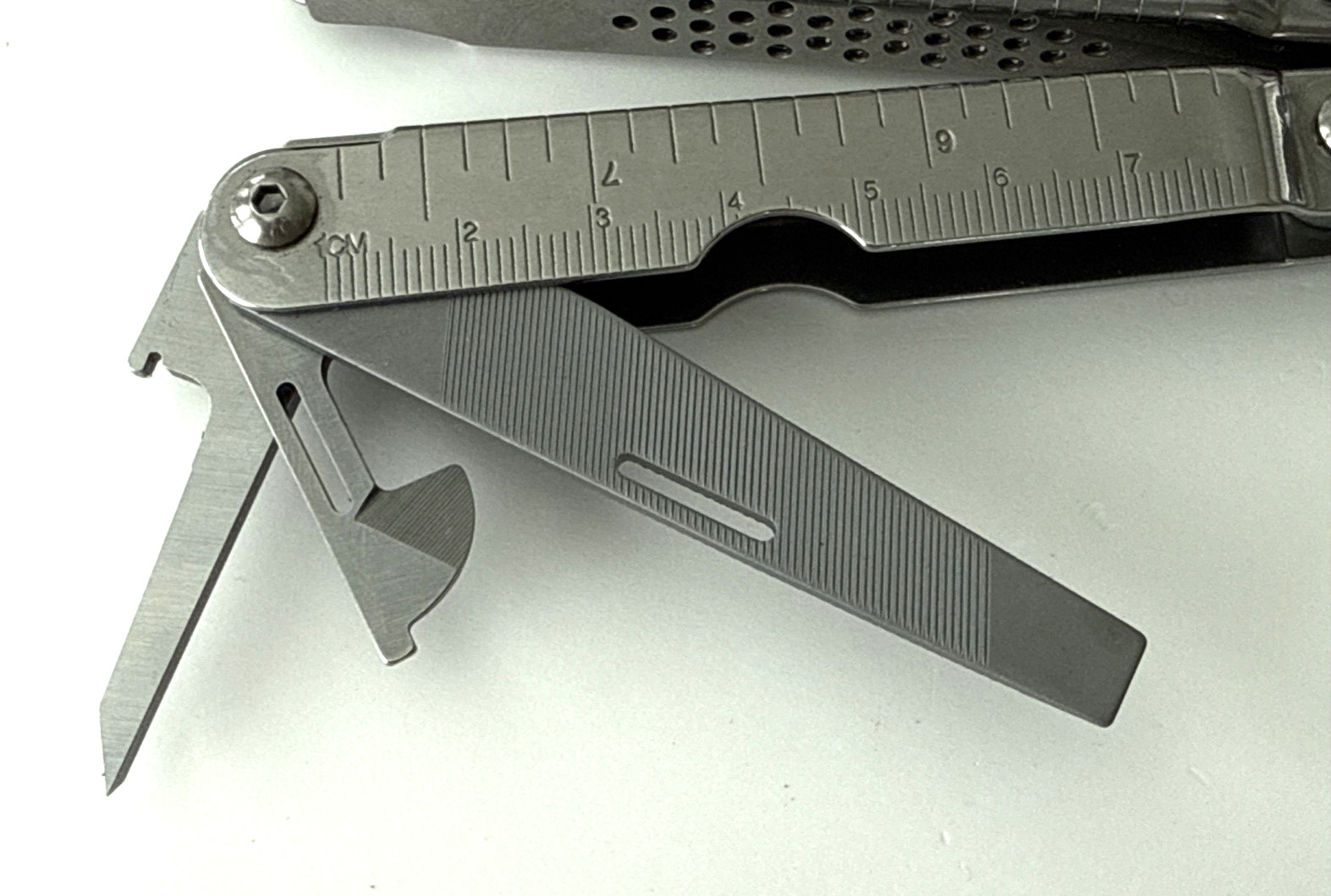SOG PowerPlier Multi-Tool Leather Sheath