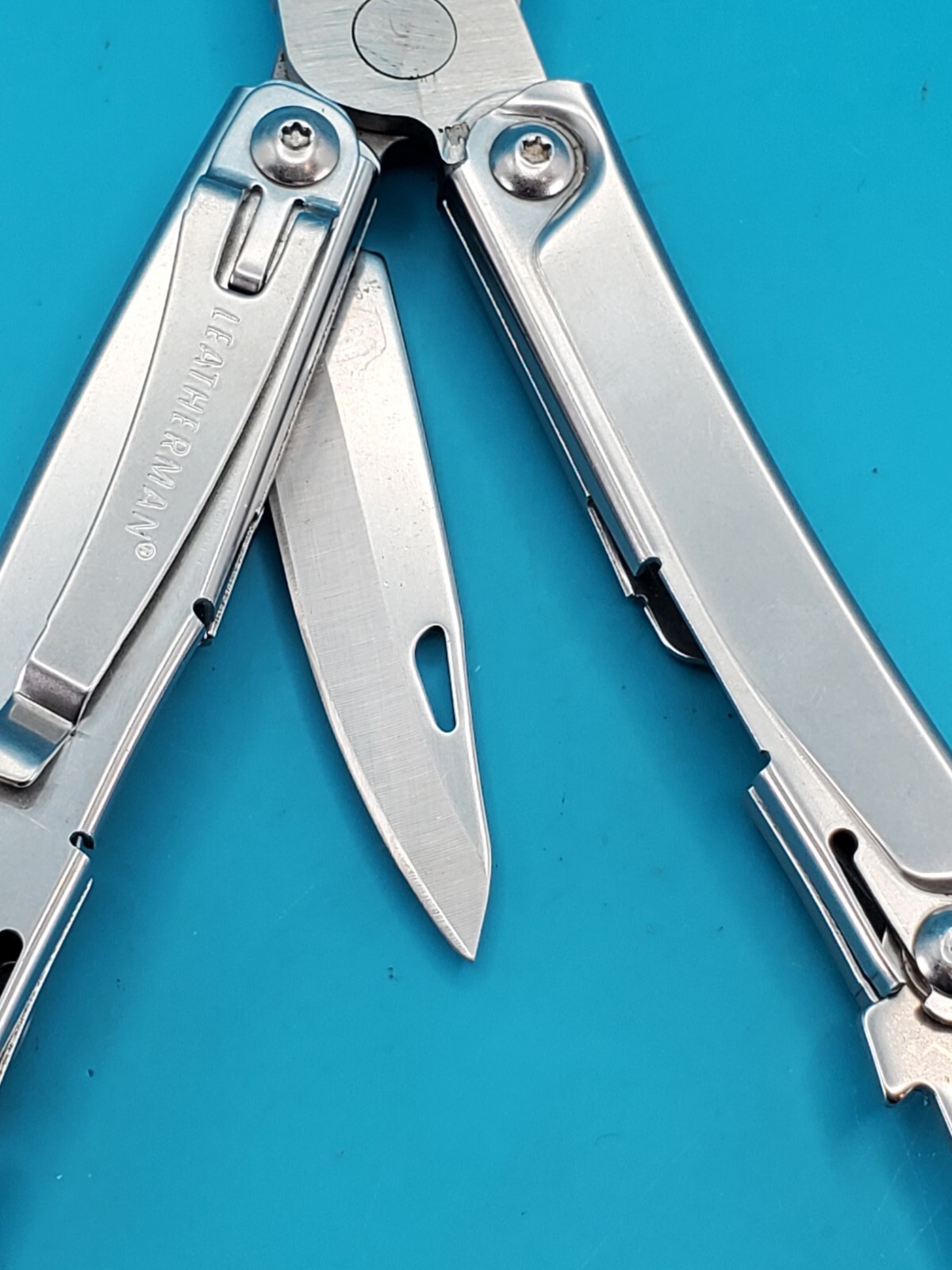 Leatherman Rev 3.8″ Multi-Tool, Stainless!