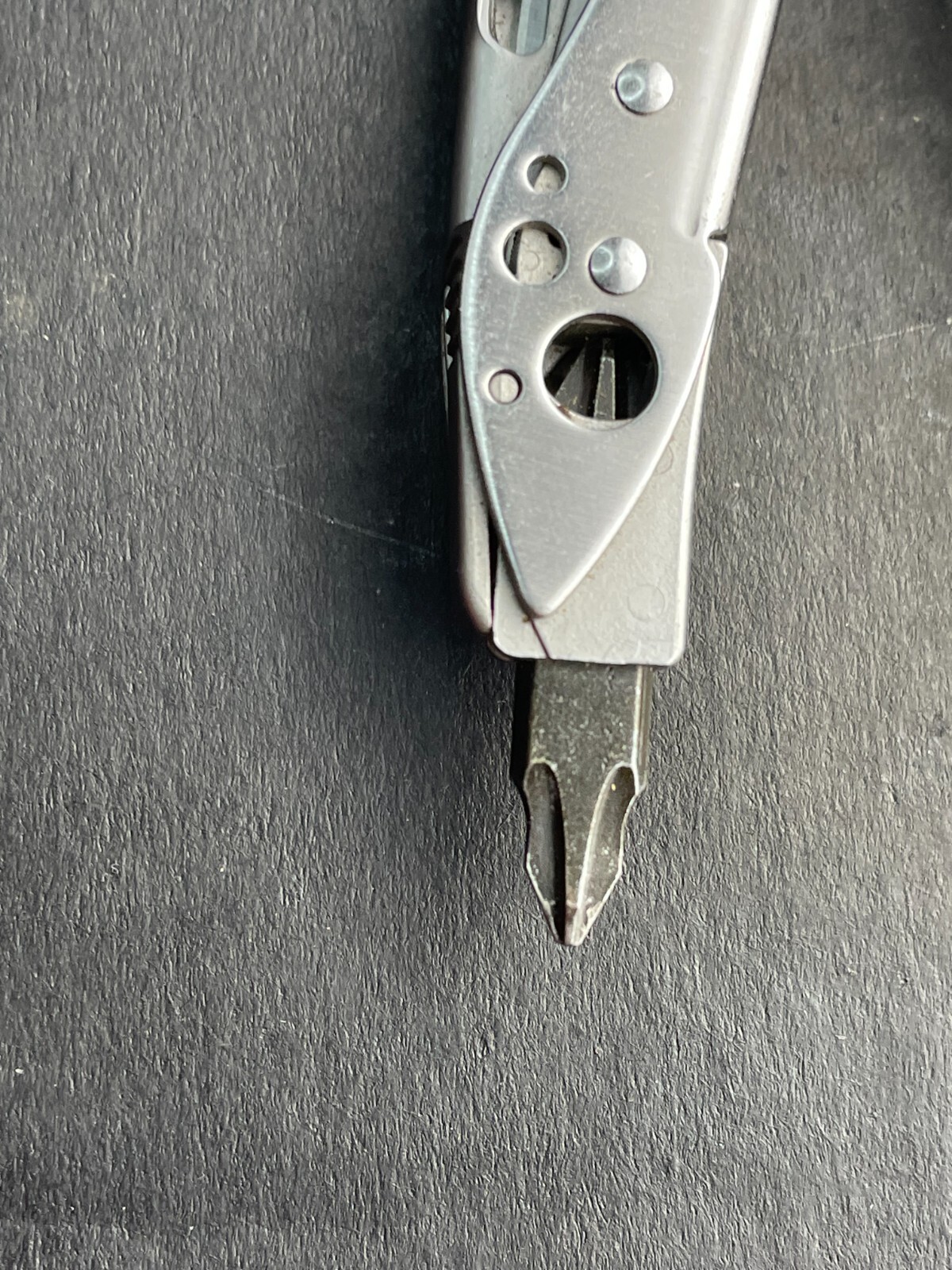 Leatherman Skeletool Multi-Tool Pliers Combo Knife Bit Driver – Multiple Availab