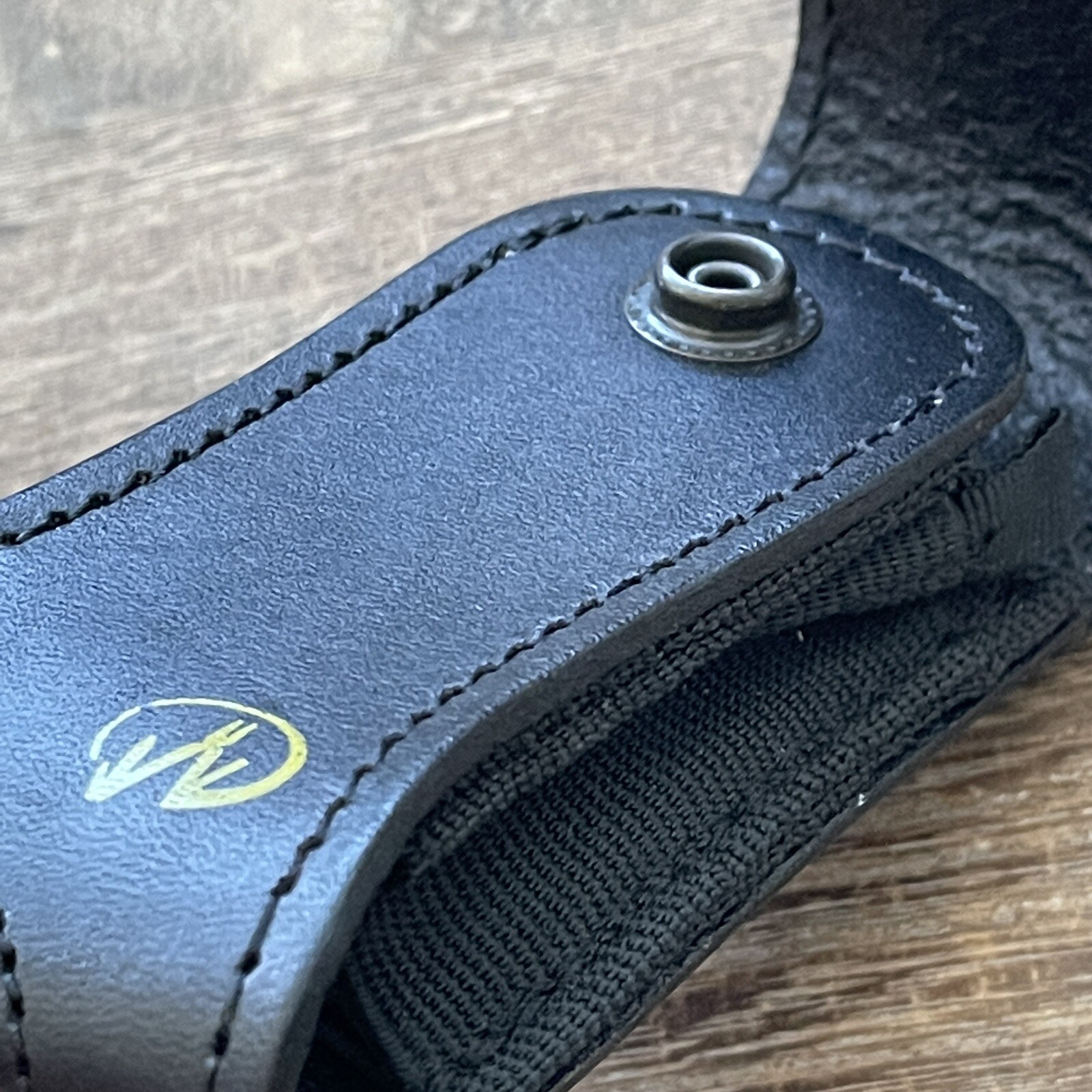 Sheath for Leatherman Charge Plus, Charge TTi, Wave; leather sheath w/pockets