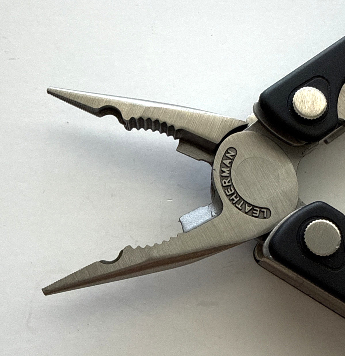 Leatherman Charge ALX Multi-Tool Premium Leather Sheath USA