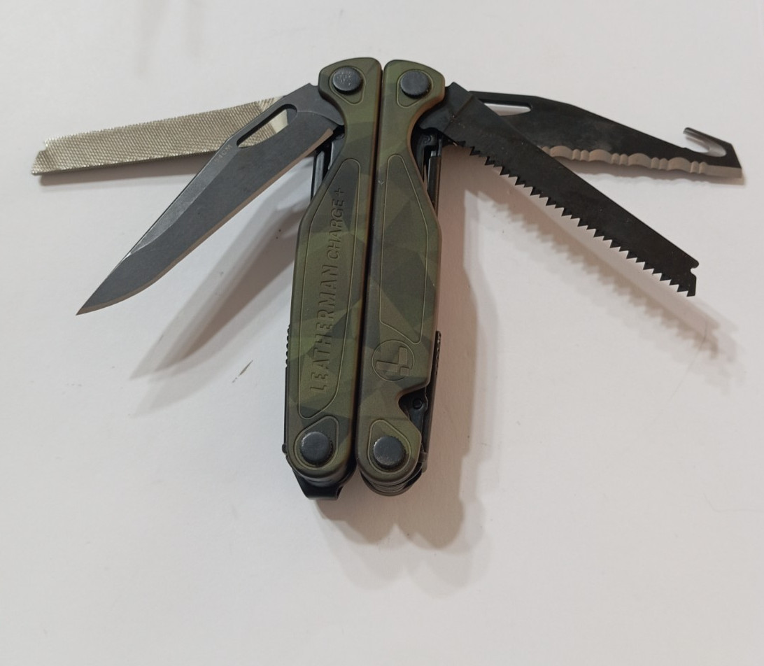 🔥🔥🔥 Leatherman Charge 2018 Forest Camo Retired Limited Edition Very Rare