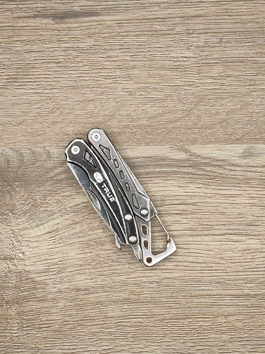 True Utility SEVEN Multi-Tool
