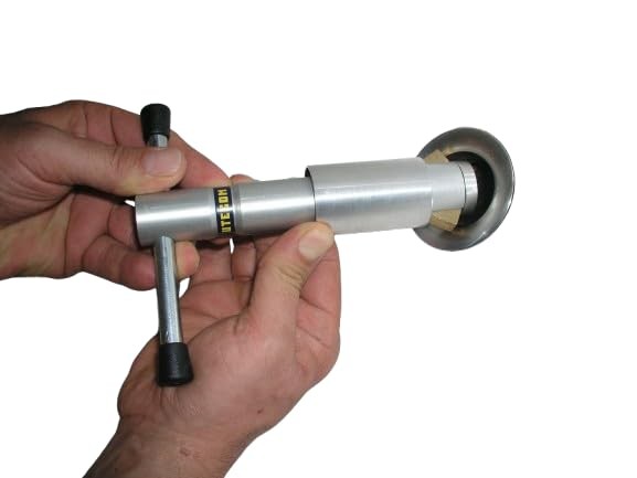 Toilet Wrench, Adjustable for 2,543,18 cm Drains, Professional Inst…