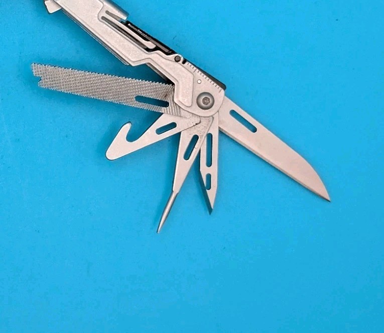 SOG PowerPint Tool Compact Lightweight Silver Multi-Tool!