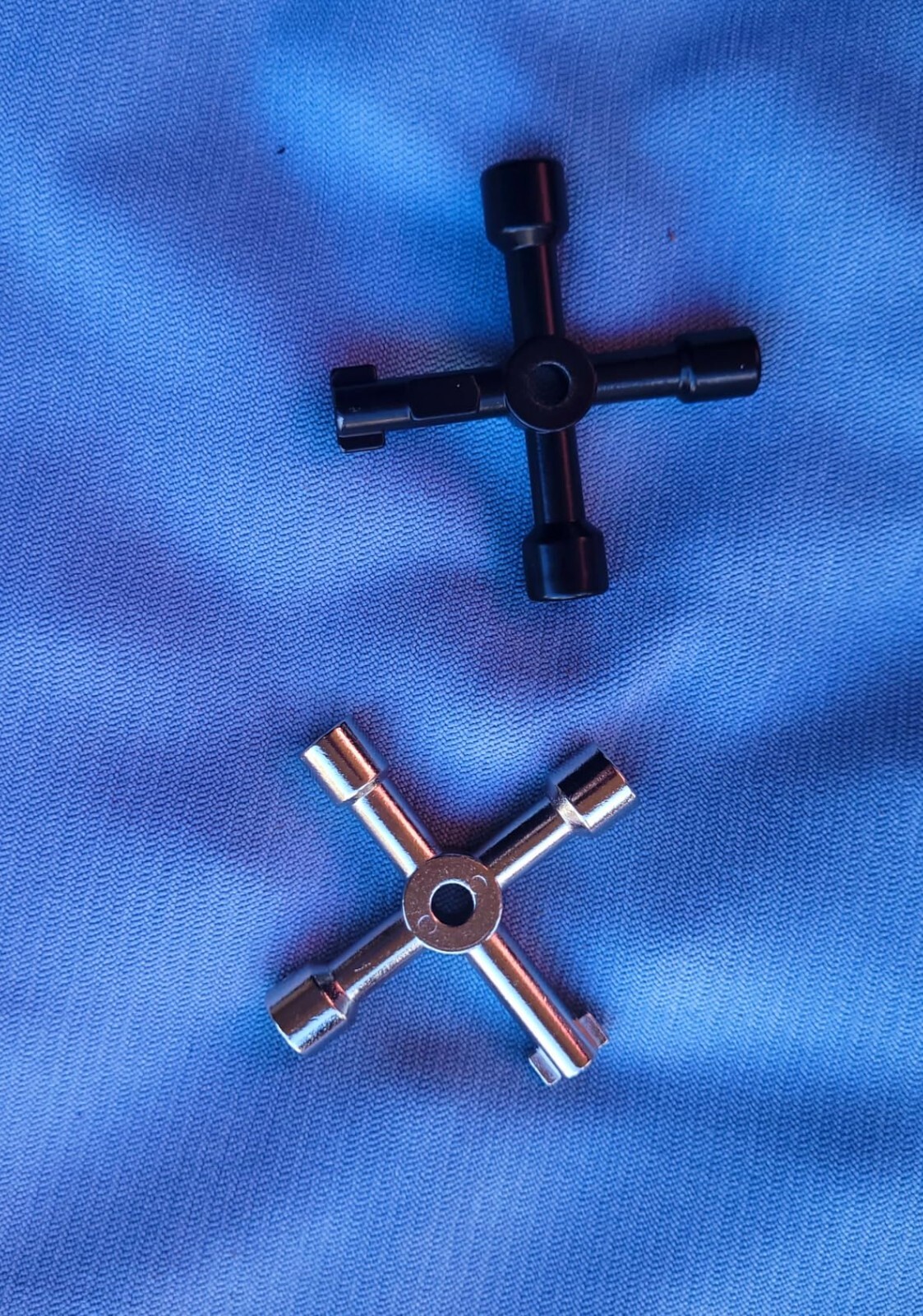 2 Pack Sillcock Key Set 4 Way Water Key Tool Multi-Functional Silcock Water Key
