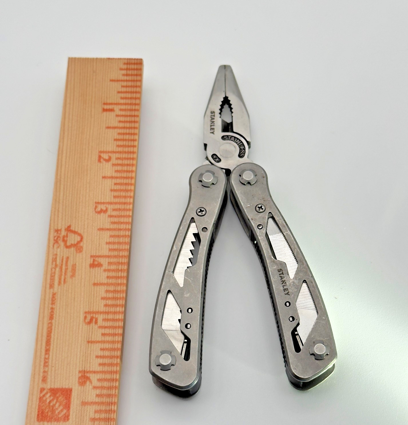 Stanley Multi Tool 2CR 12 in 1 Pocket Knife Pliers Saw Screwdriver File