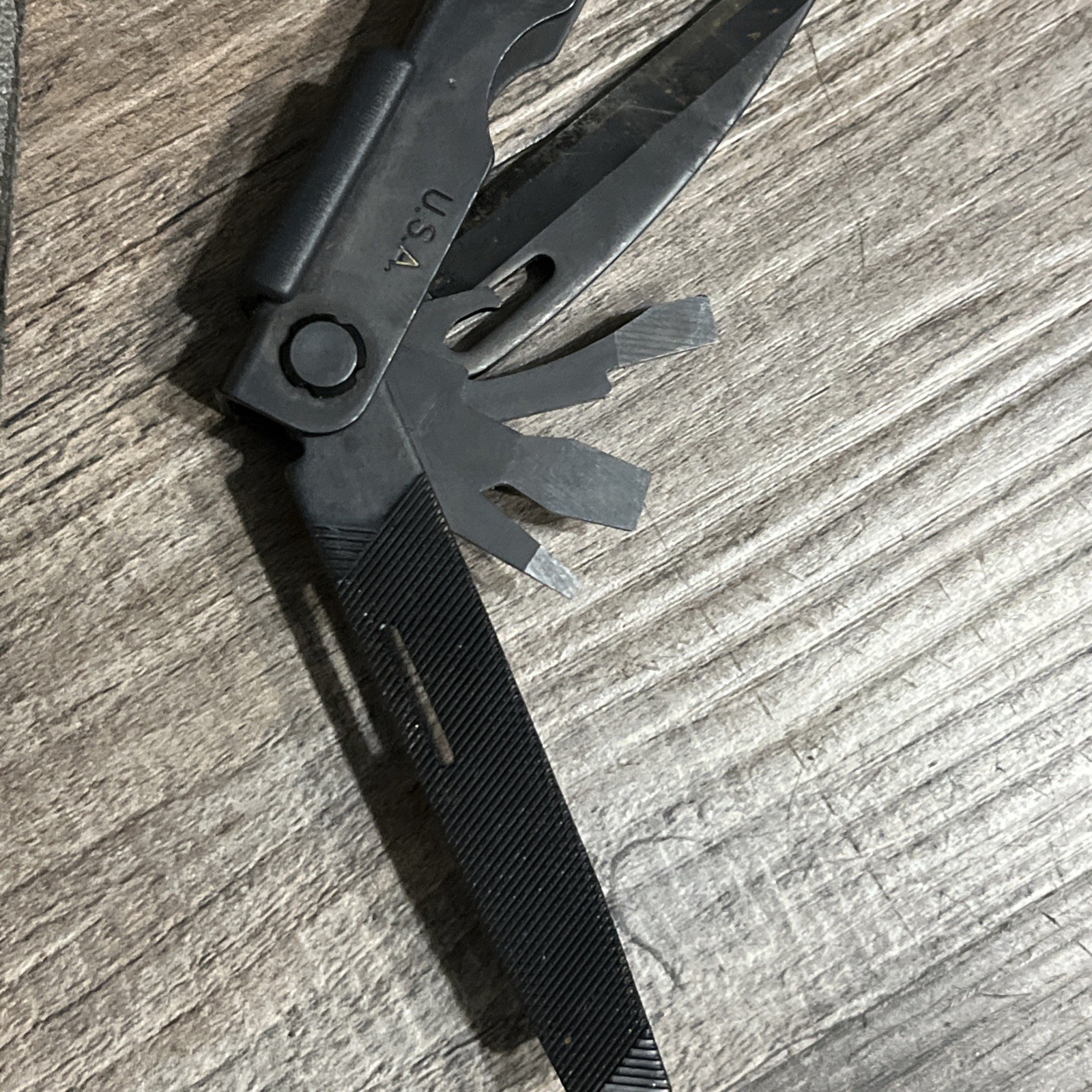 Gerber MP600 Multi Tool U.S. Military Issue! BLACK, DIGITAL CAMO SHEATH