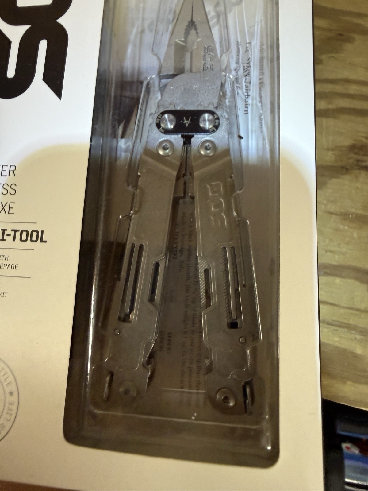 Sog -Power Access Deluxe 21 Function Multitool -Bnew In Clamshell