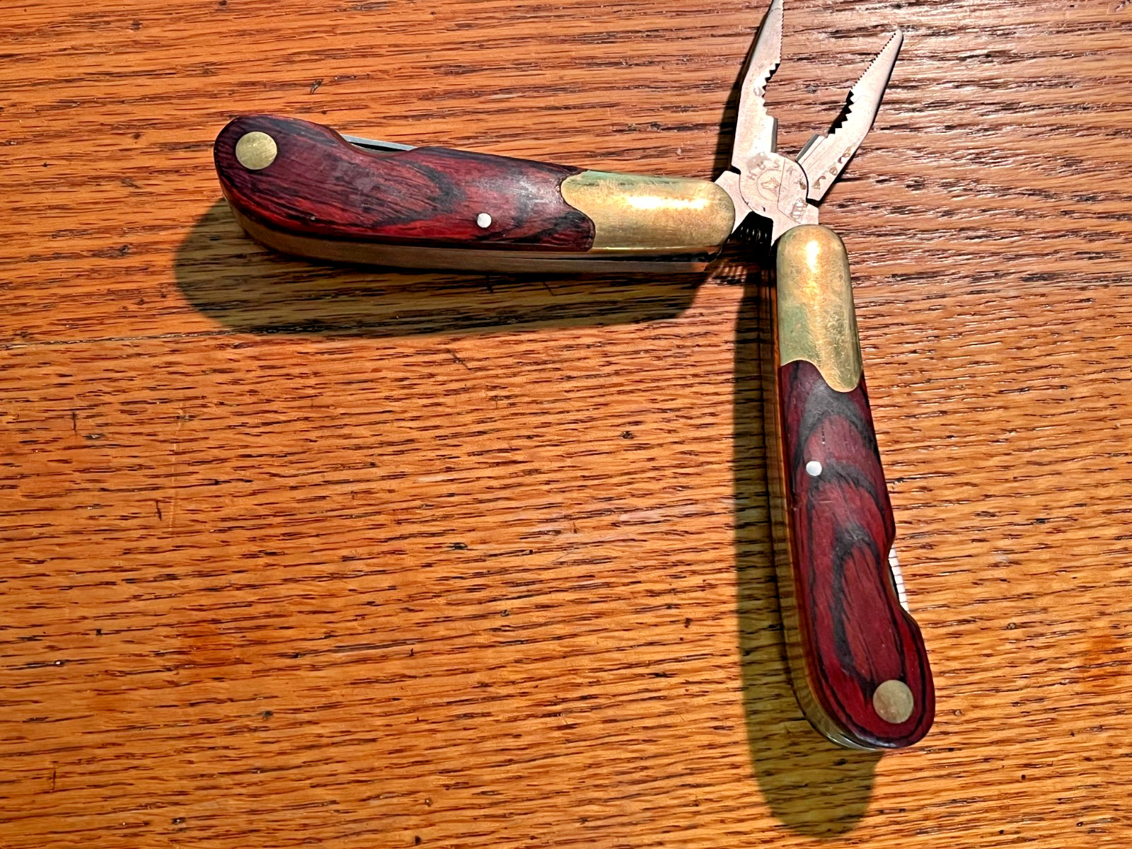 Husky Limited Ed. Rosewood & Brass Multi-Tool & Case Excellent