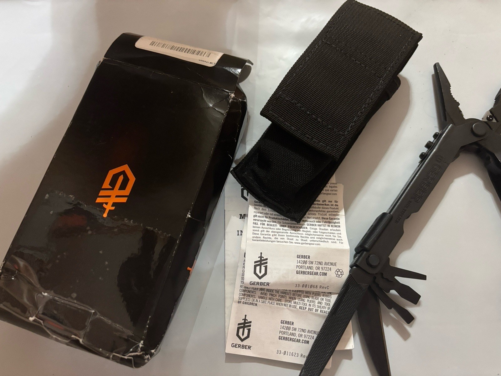 Gerber MP600 Basic Multitool, 14 Tools, Sheath, Unopened