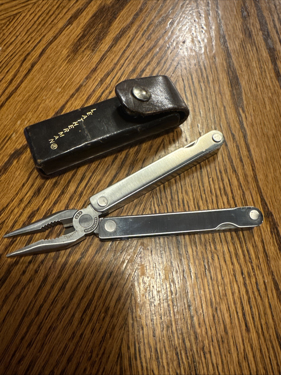 Retired 1995 Leatherman Multi-Tool US Reg TM 1325473 Portland OR & Leather Case