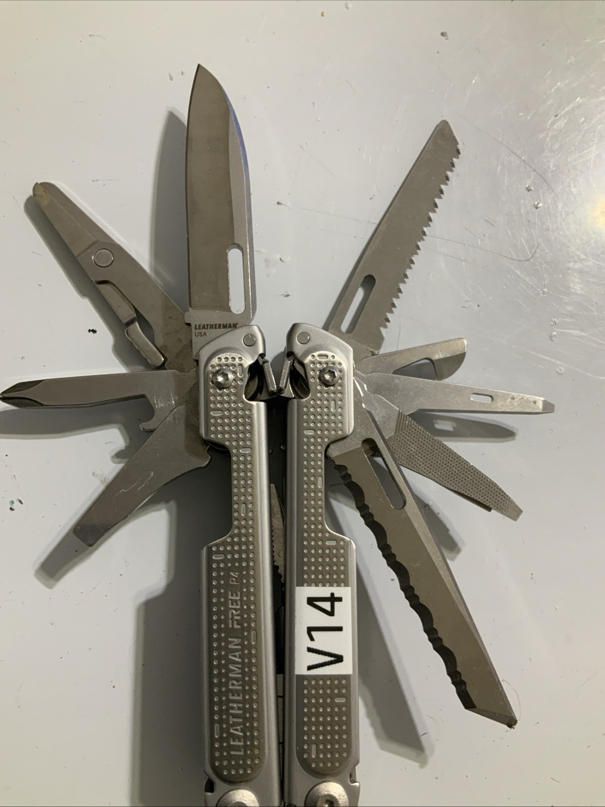 Leatherman Free P4 Stainless Steel Multi Tool Retired – V14