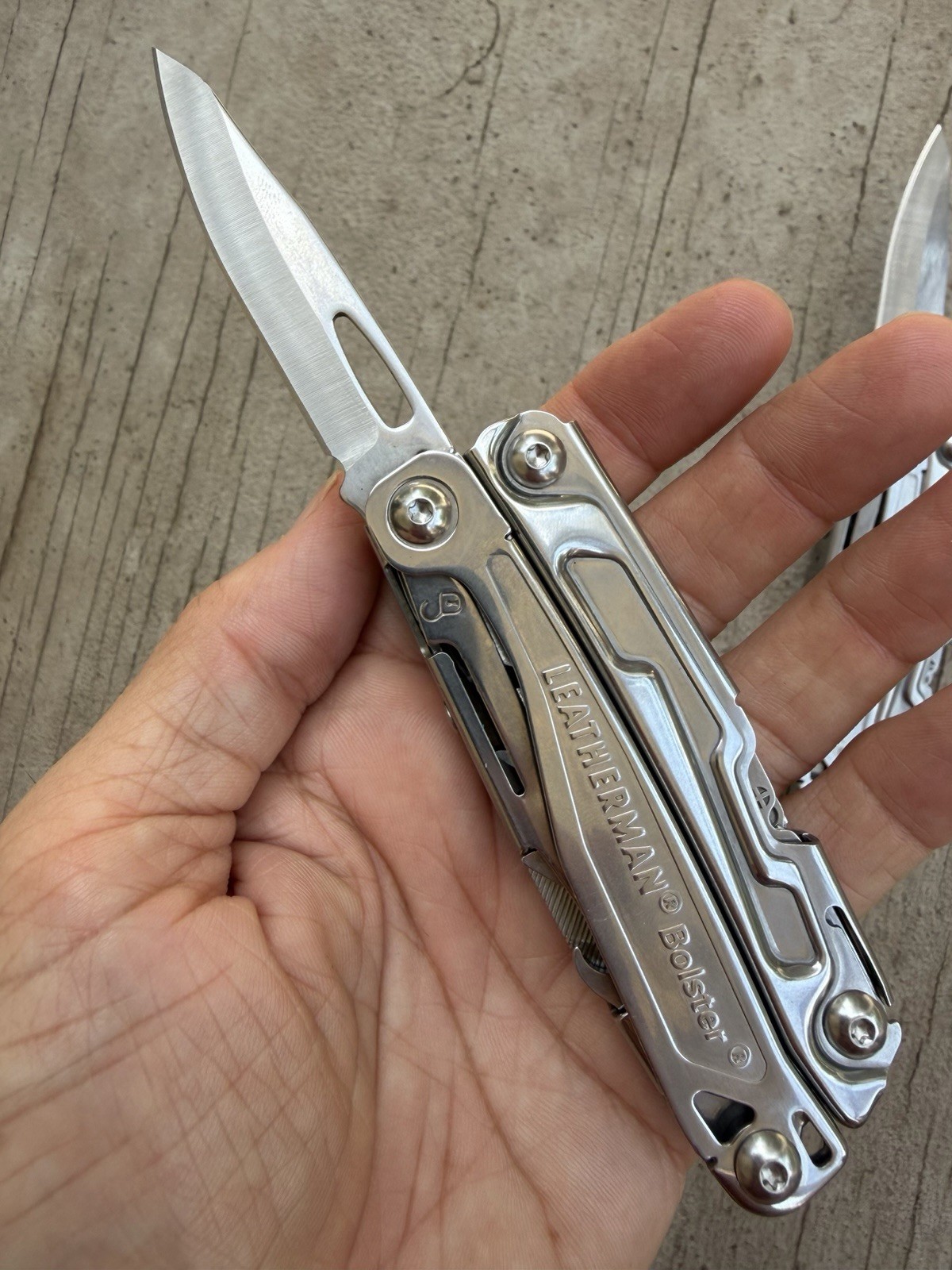 LEATHERMAN BOLSTER MULTIPURPOSE TOOL STAINLESS, 13 TOOLS, EXCELLENT!