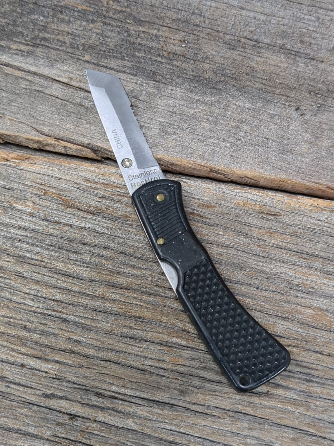Barracuda Folding Pocket Knife Partially Serrated Stainless Steel China