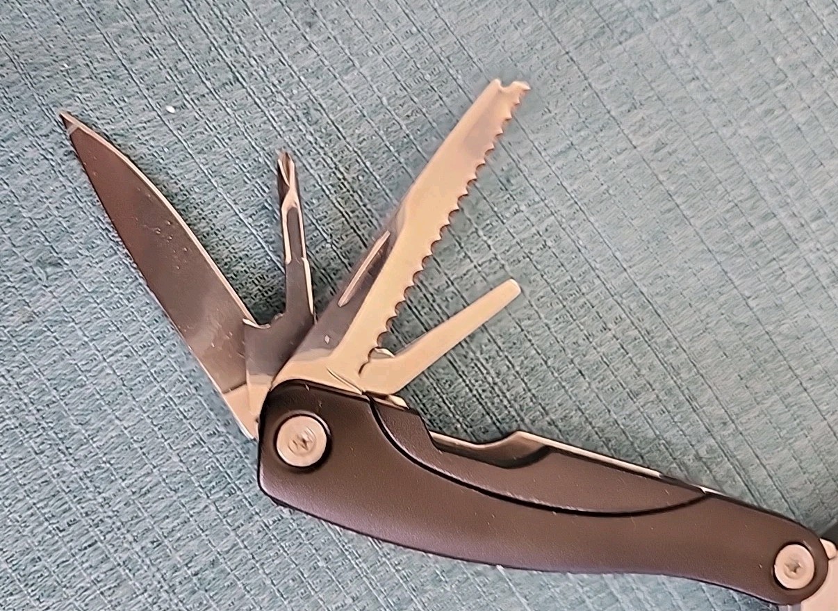 10 Tool Multi-Tool Utility Pliers With Snap Lock