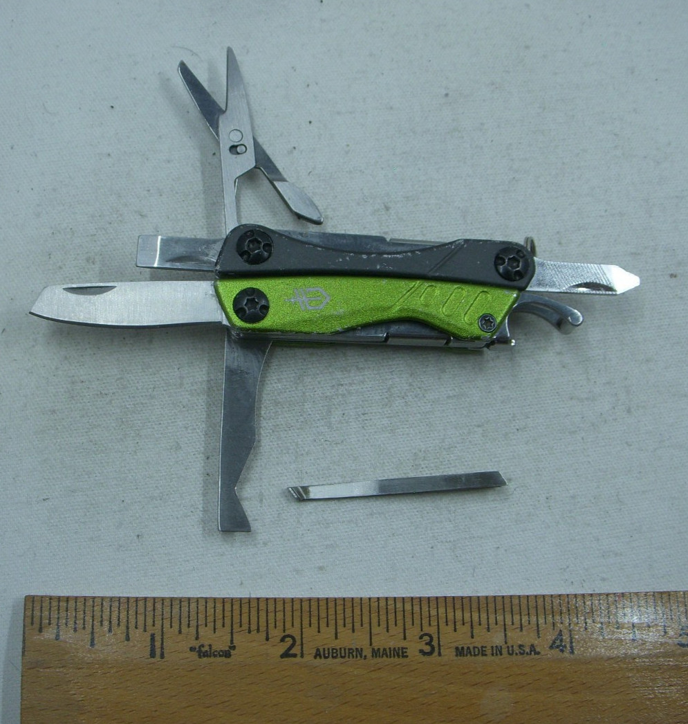 Gerber Dime 4660621D1 Green 11 Function Multi Tool