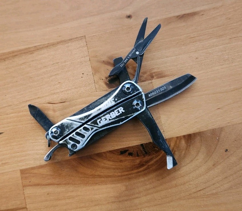 Gerber Dime Black – 9 Functions (USA) – Good Condition, Free Shipping – 791