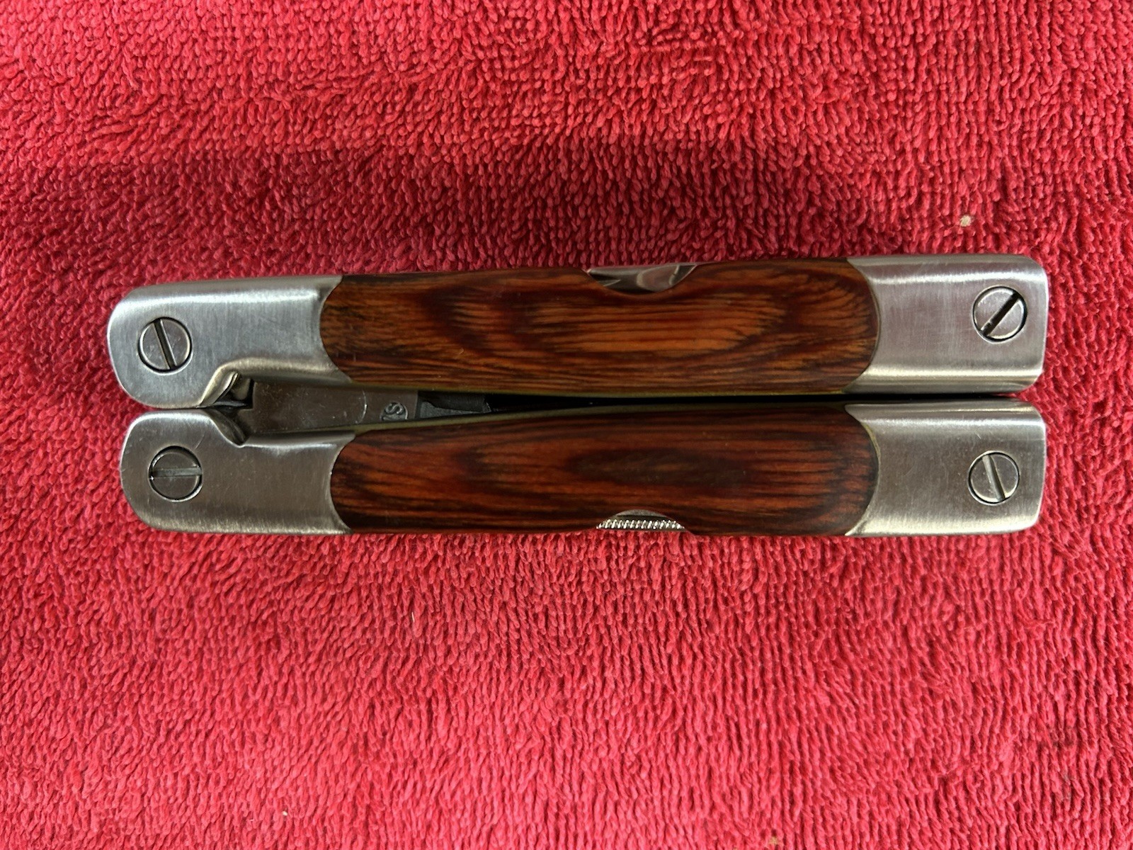 Winchester 2CR Multi-Tool Wood Grain Grip & Nylon Sheath Bit Set Excellent