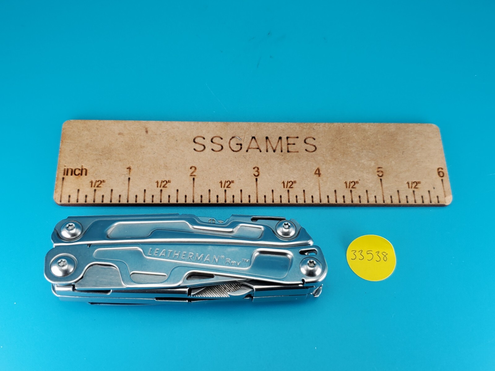 Leatherman Rev 3.8″ Multi-Tool, Stainless!
