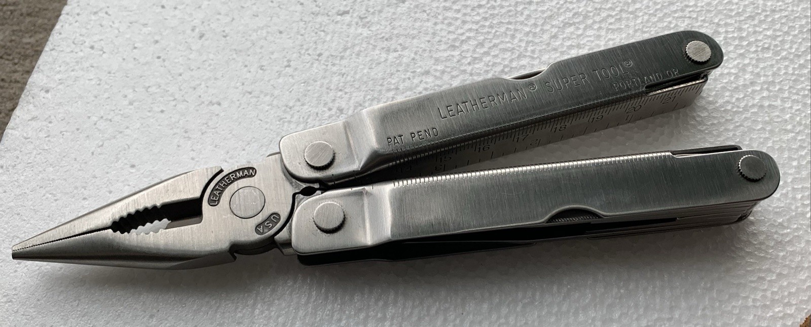 VTG 90’s Leatherman Super Tool With Custom Leather Sheath