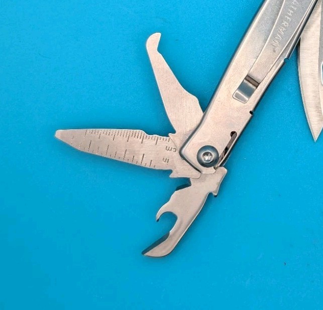 Leatherman Rev 3.8″ Multi-Tool, Stainless!