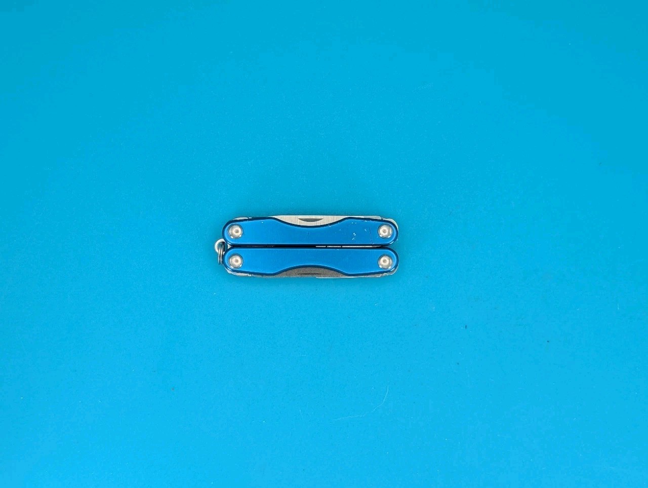 Leatherman Squirt P4 Multi-Tool, Key Ring, Retired, BLUE!