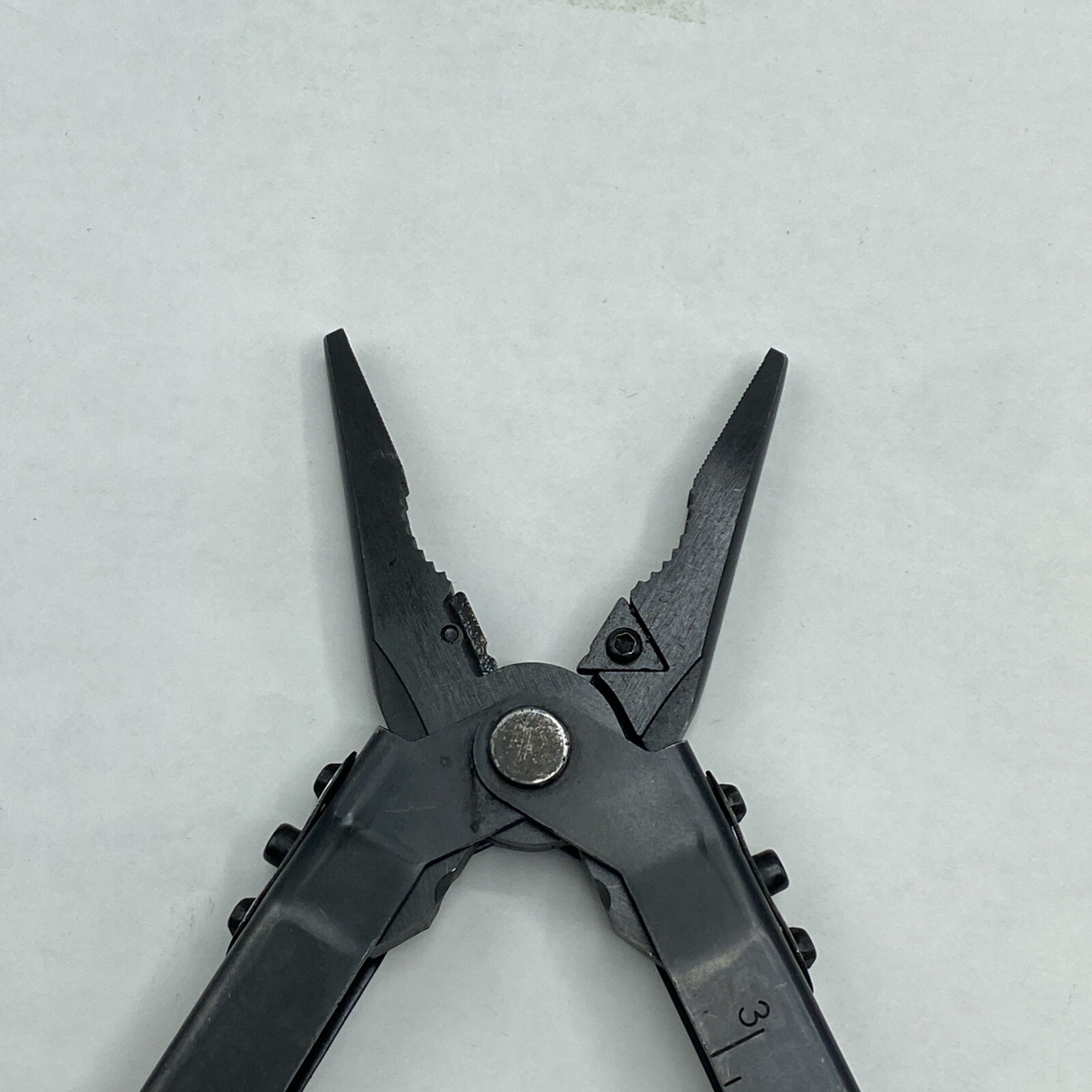 Gerber MP 600, Carbide Cutters, Needlenose – Black