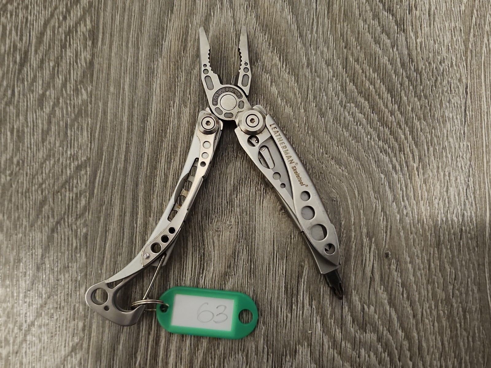 Leatherman Skeletool Multi-Tool – Used, Good Condition