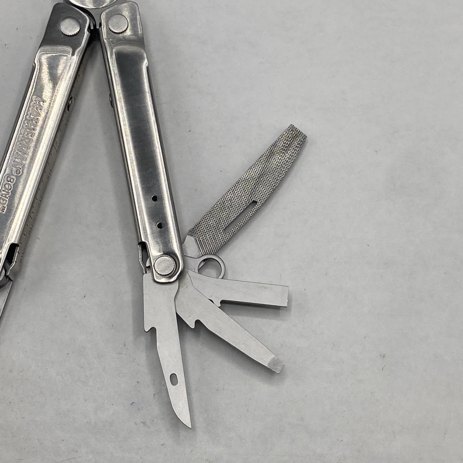 Leatherman Bond Multi Tool – Silver