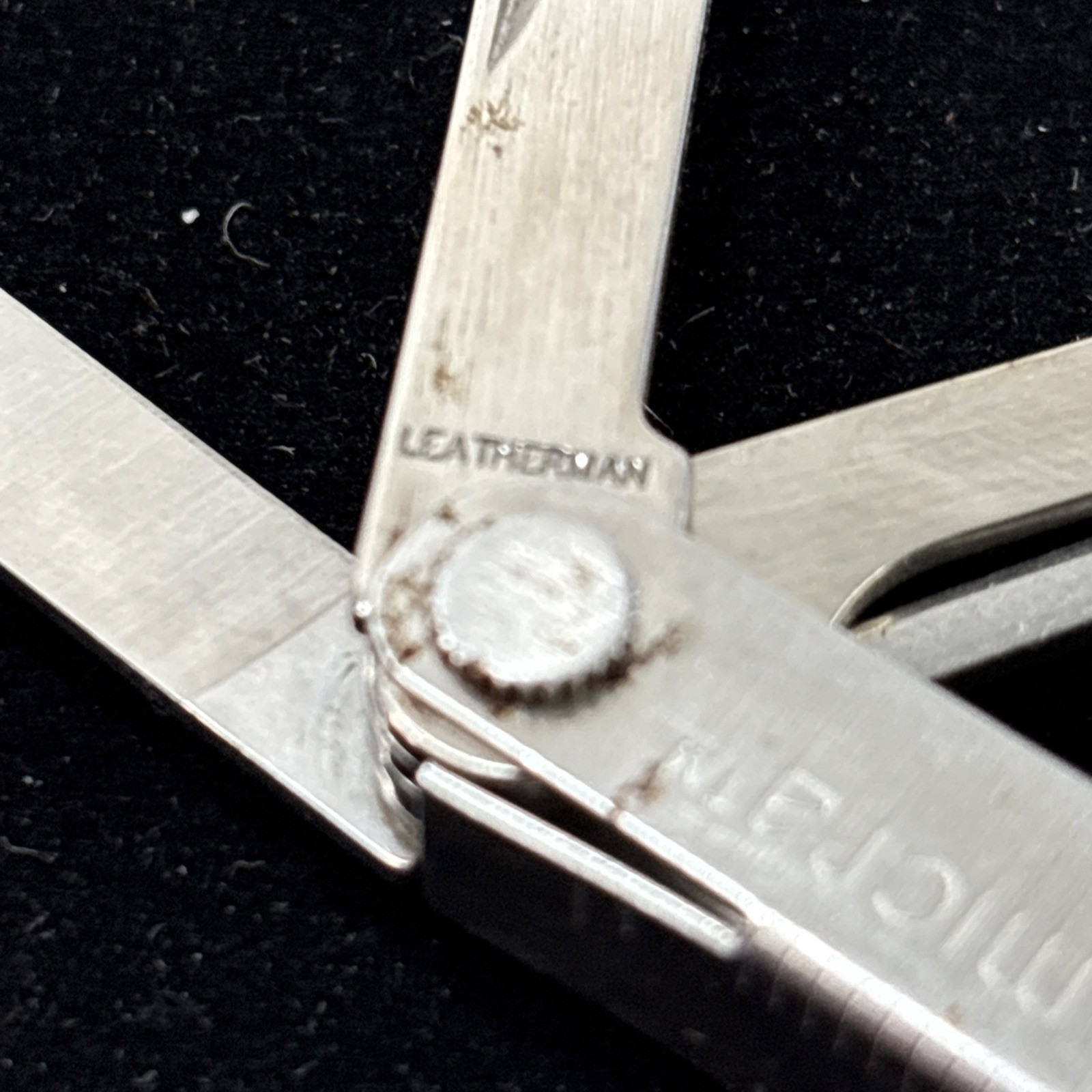 Leatherman Micra Keychain Multi-Tool Knife Scissors Stainless Steel Pat Pend