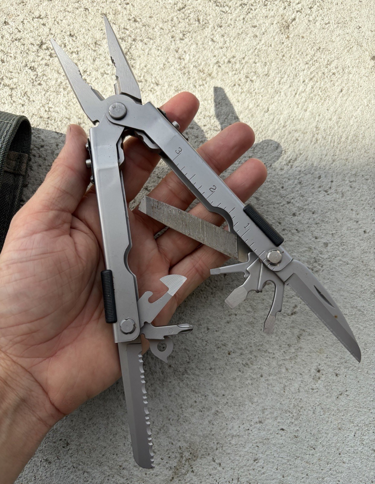 GERBER MP600 MULTI-PLIER TOOL MILITARY, HUNTERS SILVER W/ACU CASE/POUCH EXC.!