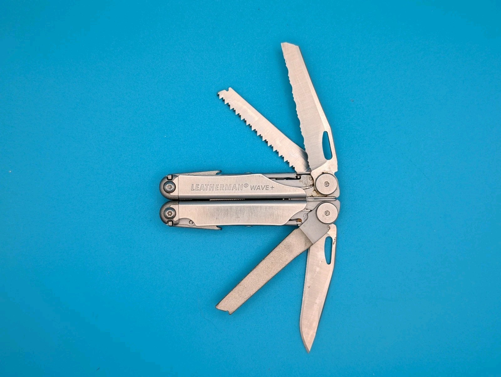 Leatherman Wave Plus + Multi-Tool! FAST SHIPPING! EXCELLENT
