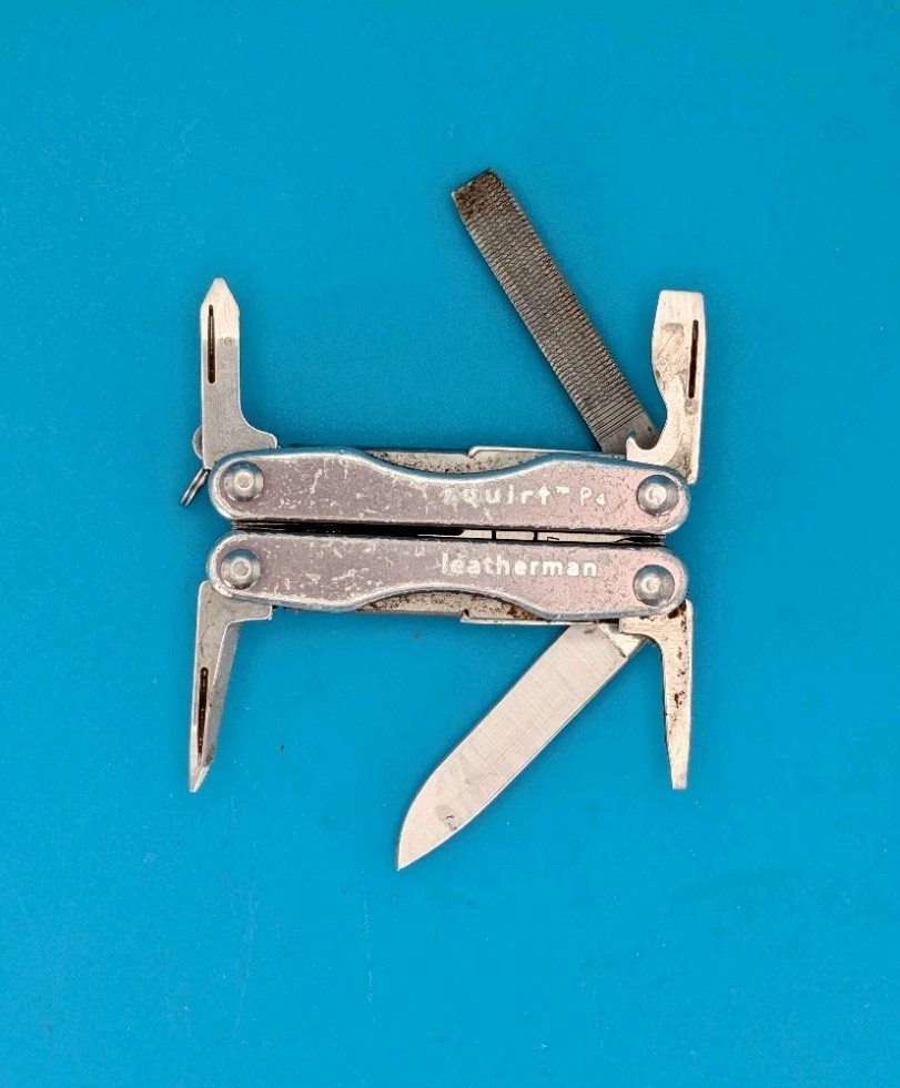 Leatherman Squirt P4 Multi-Tool, Key Ring, Retired, GRAY!