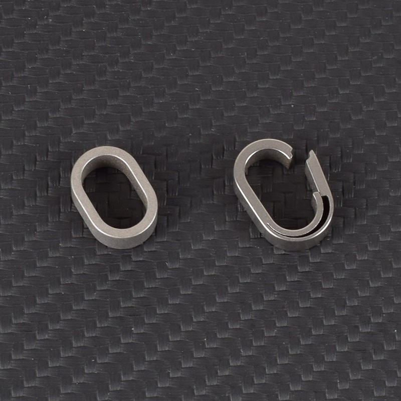 Titanium MINI Keychain Belt Buckle Multifunctional Outdoor EDC Snap Ring Loop