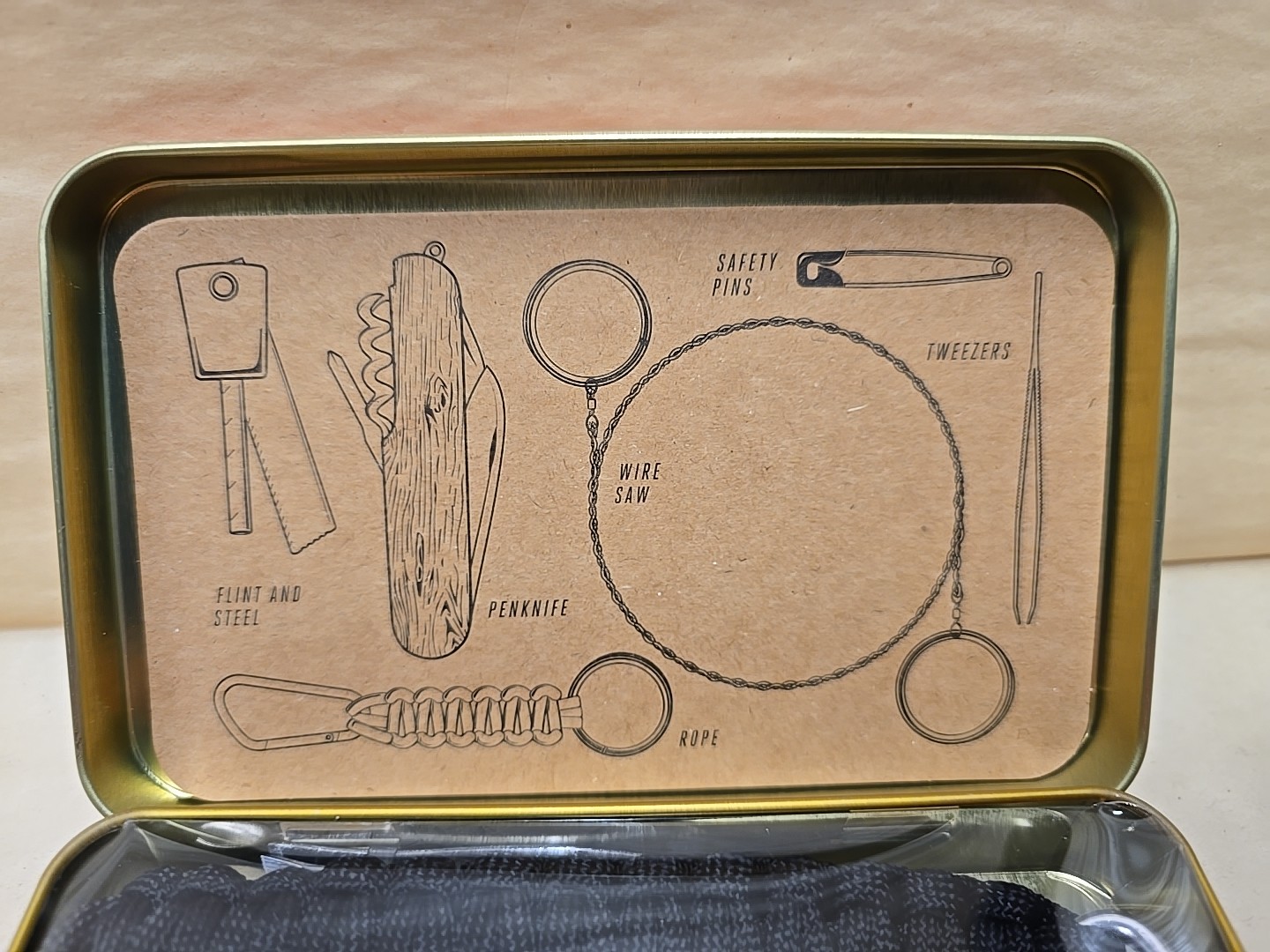 Gentlemen’s Hardware Great Outdoors Kit Hiking Camping Survival #368