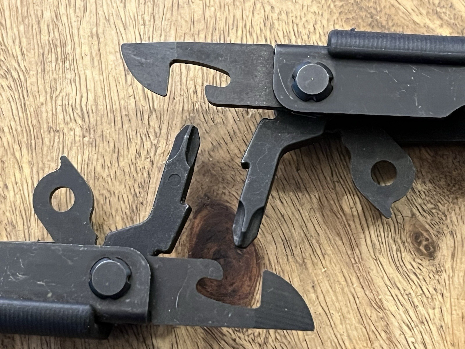 -USA- Gerber Multi Tool MP600 SUPER Nice! w/Gerber Sheath TSA Confiscated Lot 2