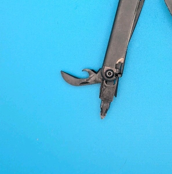 Leatherman Wave Plus + Multi-Tool! FAST SHIPPING! BLACK OXIDE! WITH SHEATH!